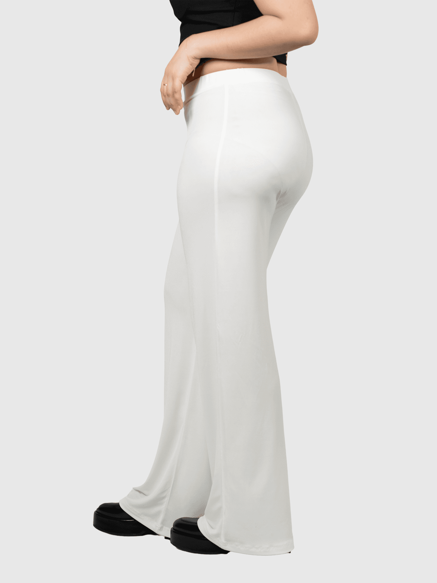 Wels' Couture VersaStyle Pants in Luxe White 04